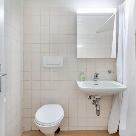 Spacieux 95m2 Proche Et Bains Appartement